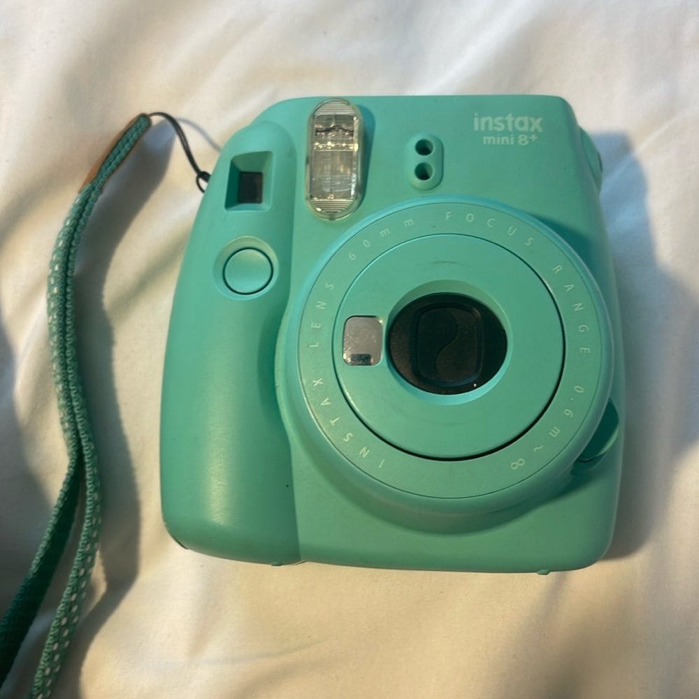 instead mini 8+ polaroid